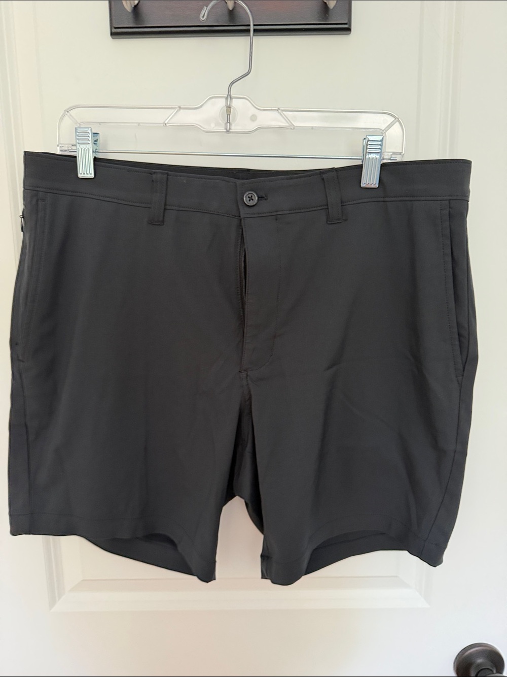 Men's Flat-Front Black Golf Performance Shorts
